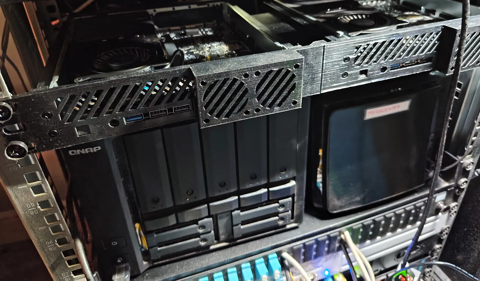 Un nodo del cluster estratto dal rack